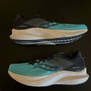 Saucony Tempus Women’s Size 10 B